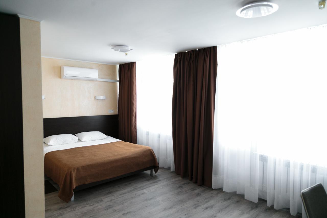 חארקיב Tourist Hotel מראה חיצוני תמונה