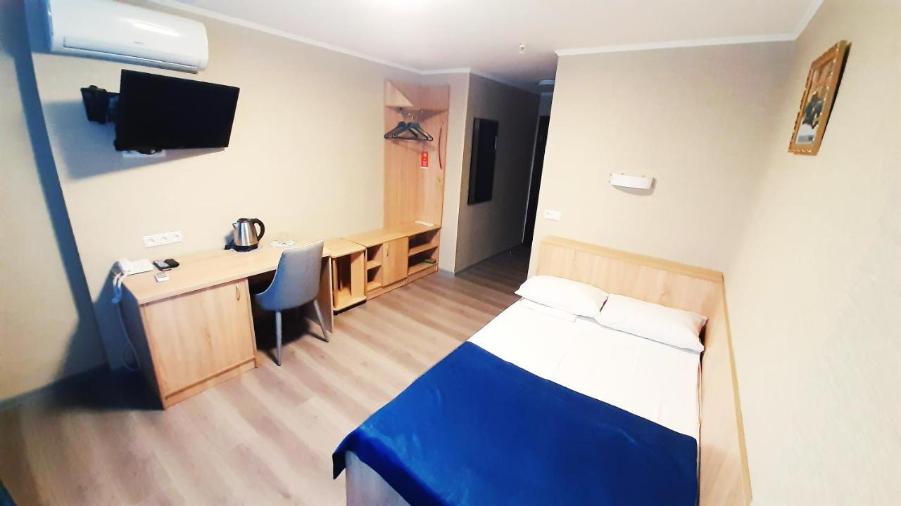 חארקיב Tourist Hotel מראה חיצוני תמונה