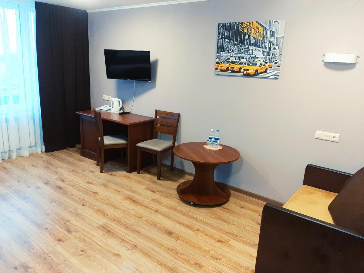 חארקיב Tourist Hotel מראה חיצוני תמונה