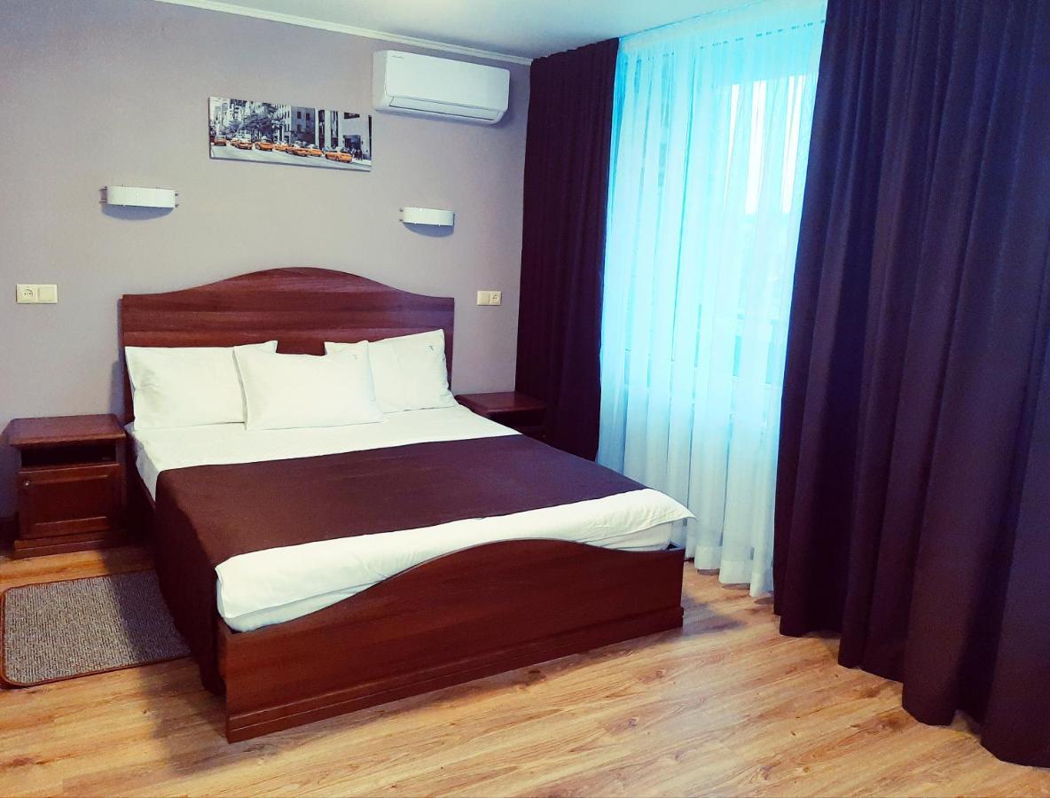 חארקיב Tourist Hotel מראה חיצוני תמונה