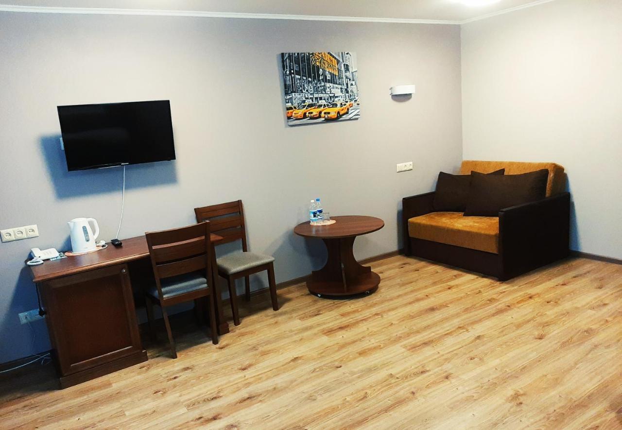 חארקיב Tourist Hotel מראה חיצוני תמונה