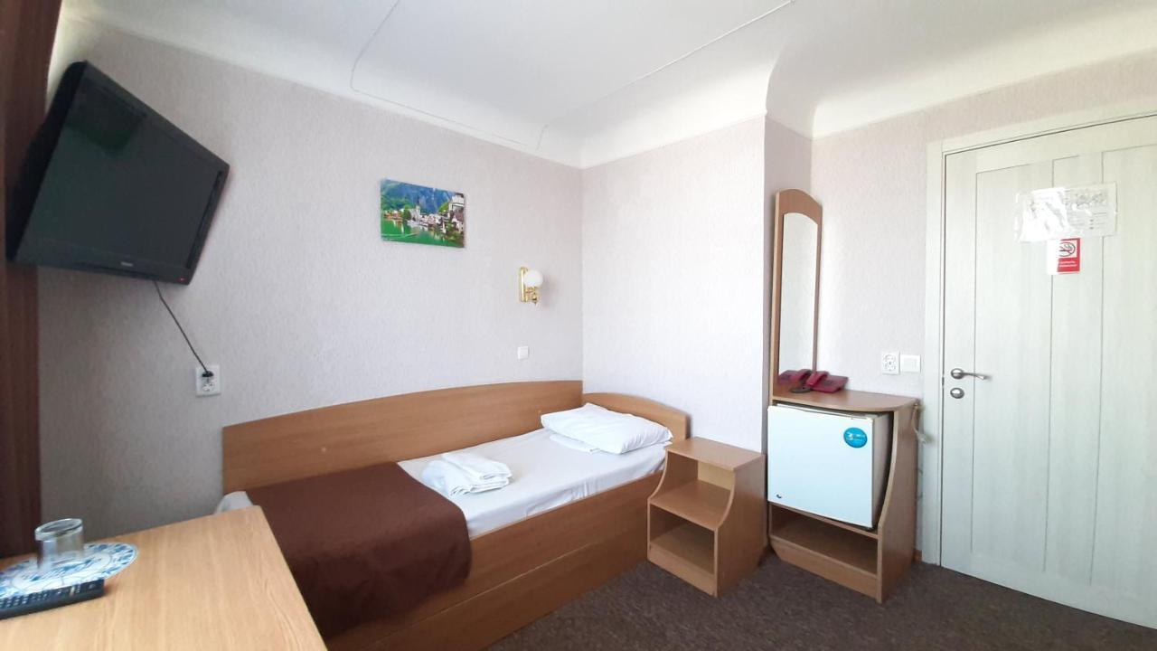 חארקיב Tourist Hotel מראה חיצוני תמונה