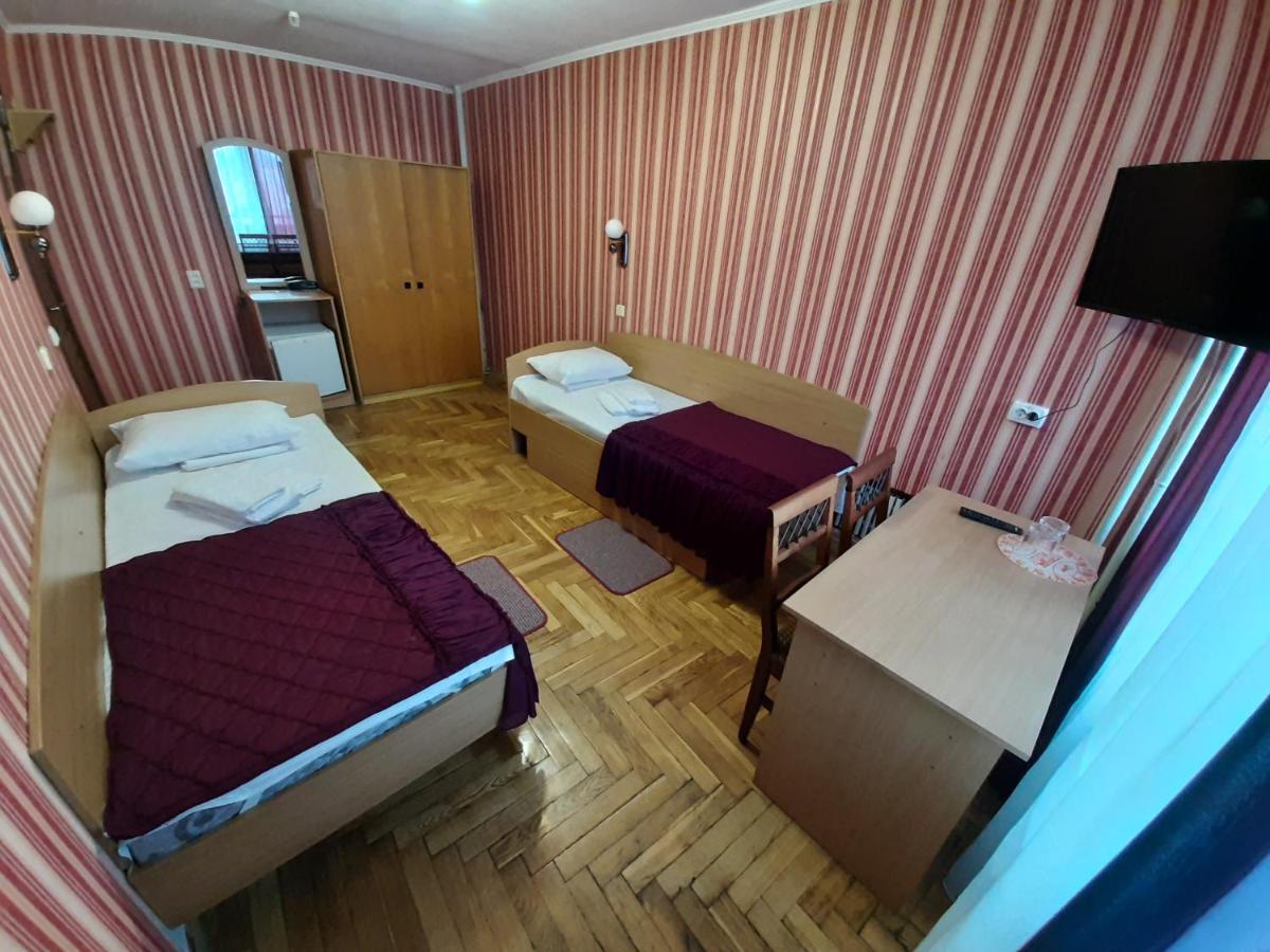 חארקיב Tourist Hotel מראה חיצוני תמונה