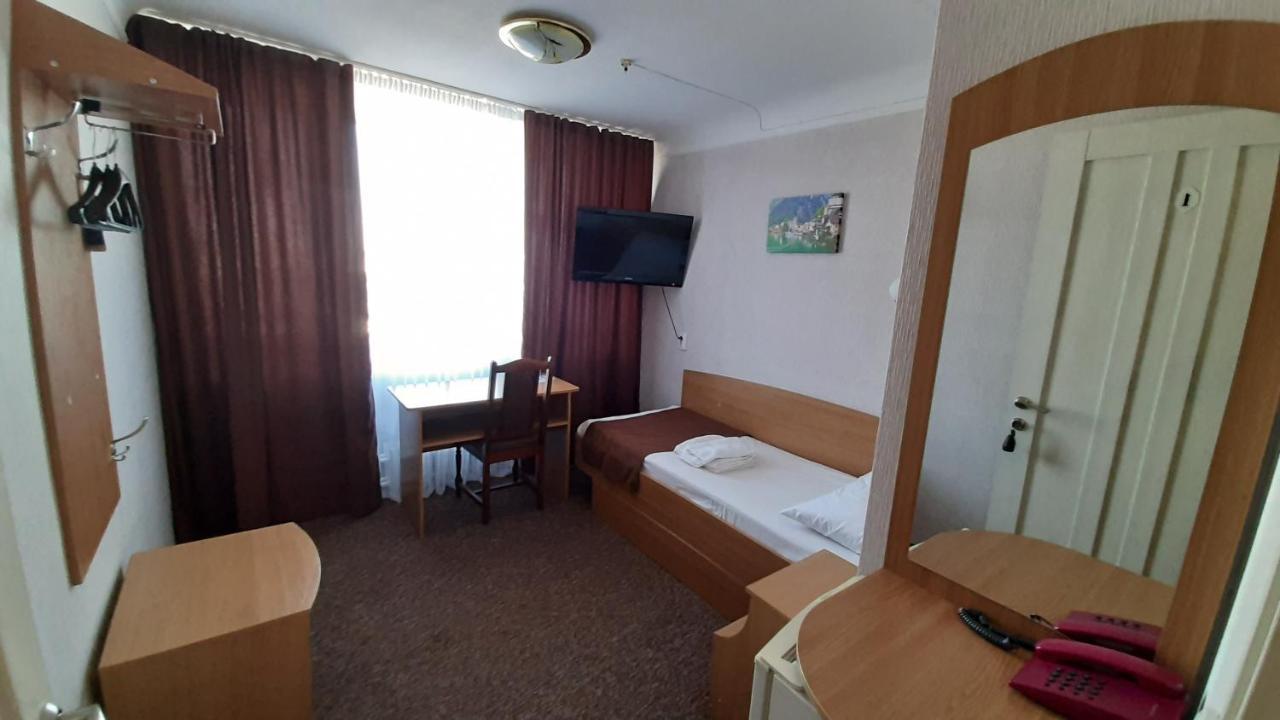 חארקיב Tourist Hotel מראה חיצוני תמונה