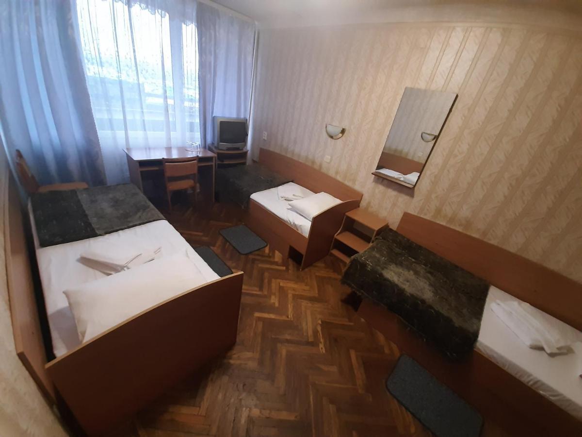 חארקיב Tourist Hotel מראה חיצוני תמונה